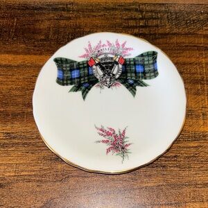 Elegant Clan MacLeod Decorative Plate with Floral and Tartan Accents